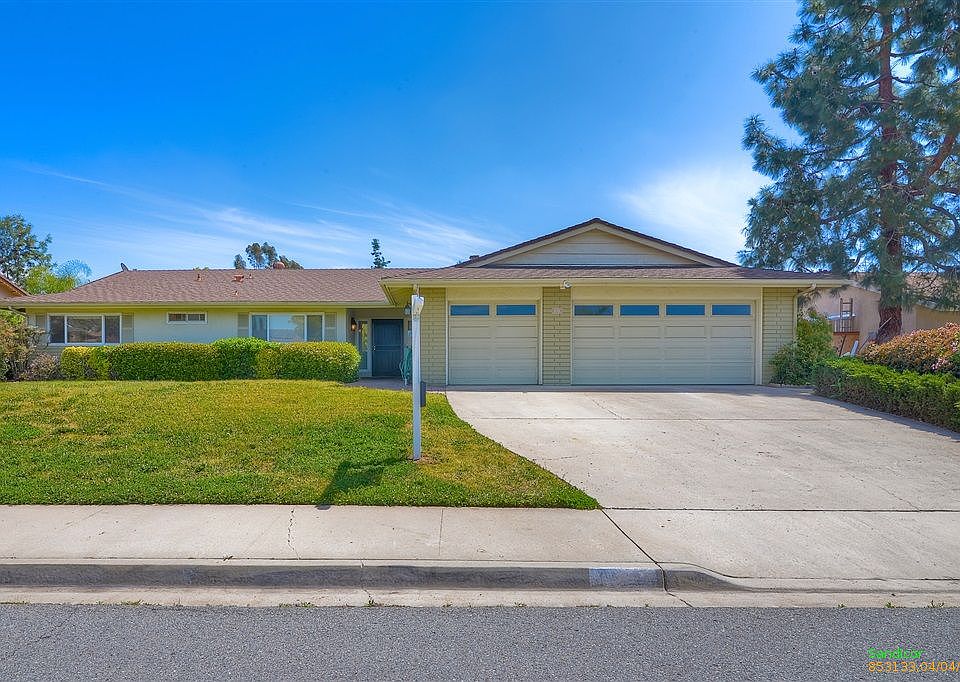 1st image of 1079 Glenway Dr