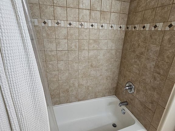 3rd image of 1223 Elmwood Ave #2