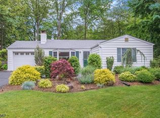 14 Edgewater Dr, Denville, NJ 07834