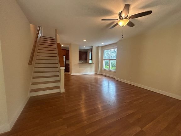 3rd image of 105 Bert St