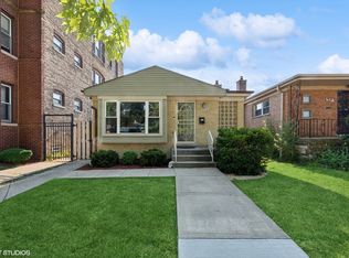 9542 S Prairie Ave, Chicago, IL 60628