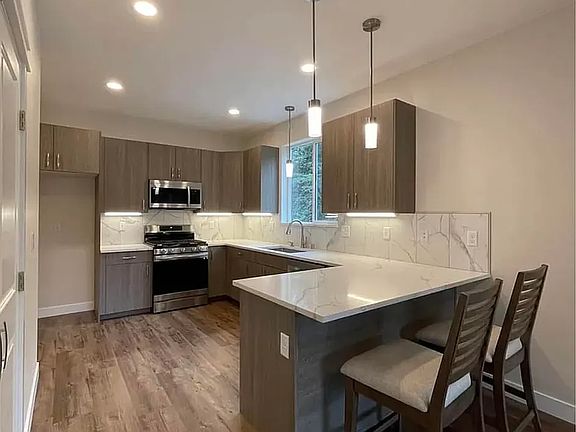 4th image of 3583 E Edelweiss Dr #1