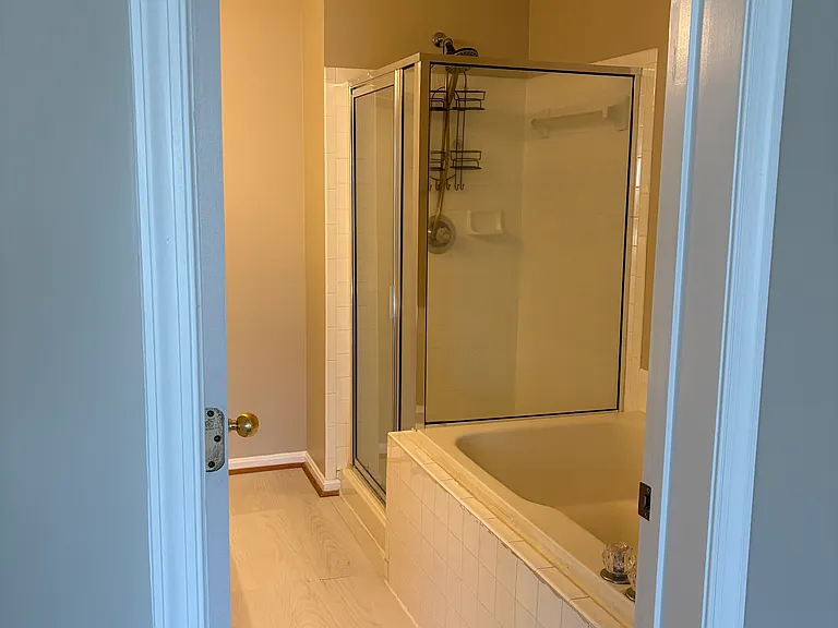 320 Roff Point Dr — Photo 9