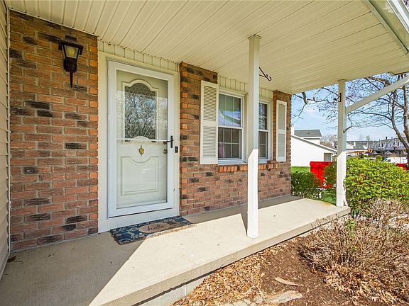 2nd image of 1013 Cunningham Dr