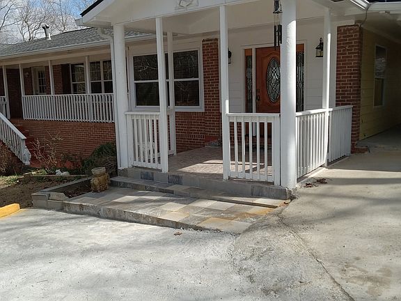 2nd image of 148 W James Cir