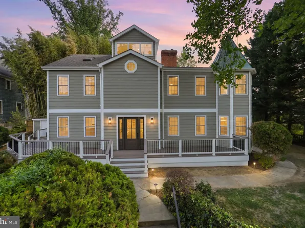 5121 Wissioming Rd, Bethesda, MD 20816