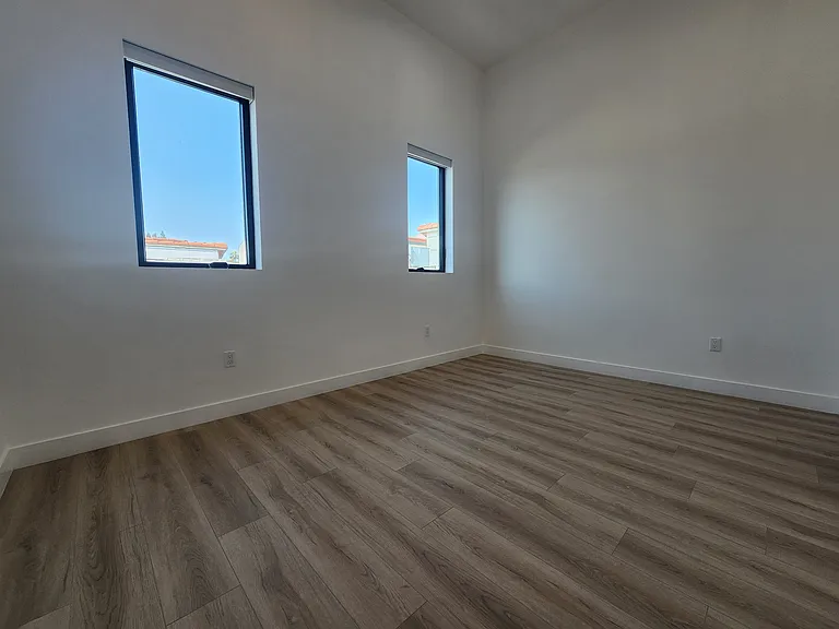 6061 Fulton Ave #6 — Photo 49