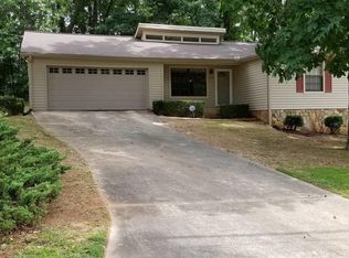 4695 Dogwood Farms Dr, Decatur, GA 30034