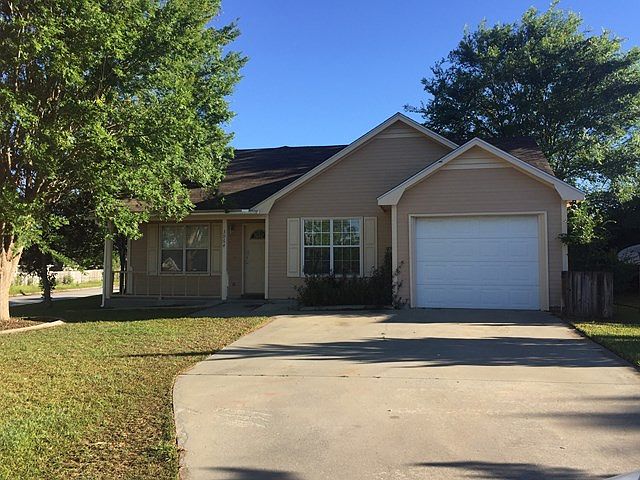 1st image of 3901 Heatherwoods Dr