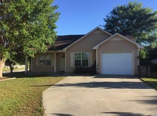 3901 Heatherwoods Dr, Valdosta, GA 31605