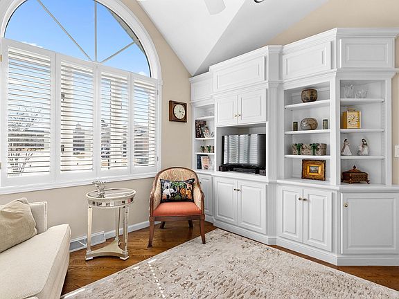 5th image of 7420 N Brittany Park Pl #5