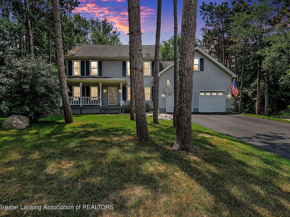 1st image of 13136 White Pine Dr