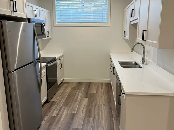 612 2nd St E, Saskatoon, SK S7H 1N3