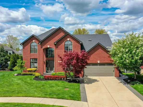 20081 Newcastle Ct, Macomb, MI 48044