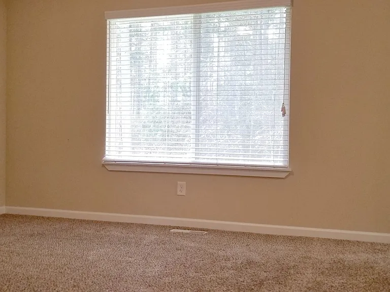 4315 Cedar Ct SE — Photo 8