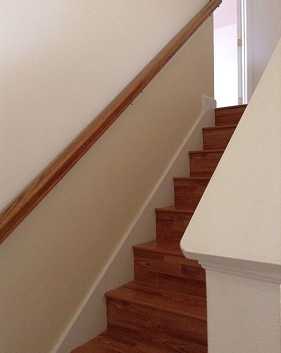 1st image of 410 Sunnyhurst Pl