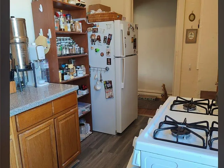 2709 Clarendon Rd #C3 — Photo 1