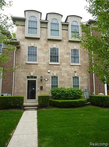 1st image of 215 N Maple Ave #1
