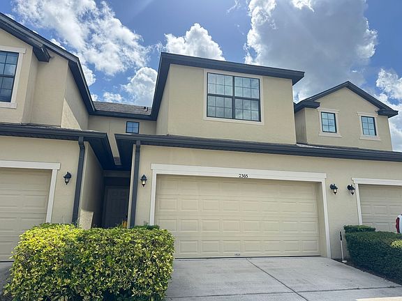 3rd image of 2365 Seven Oaks Dr