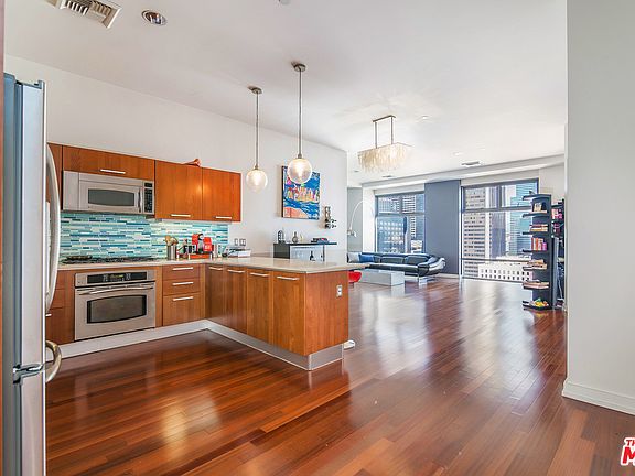 3rd image of 801 S Grand Ave APT 1706