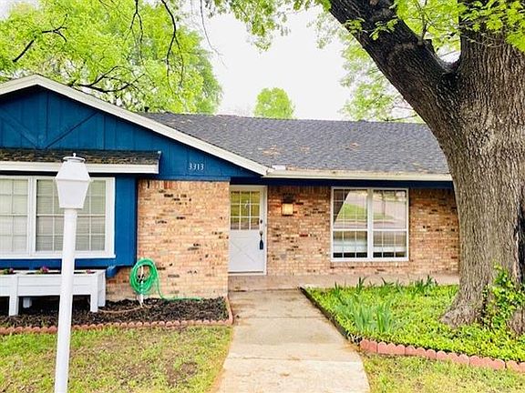 3rd image of 3313 Greenbriar Ln