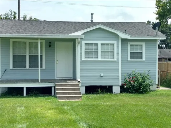 2521 Farmsite Rd, Violet, LA 70092