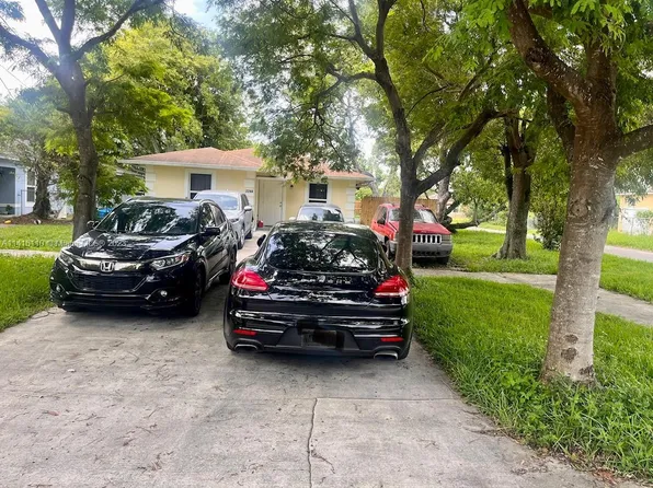 2244 NW 74th St, Miami, FL 33147