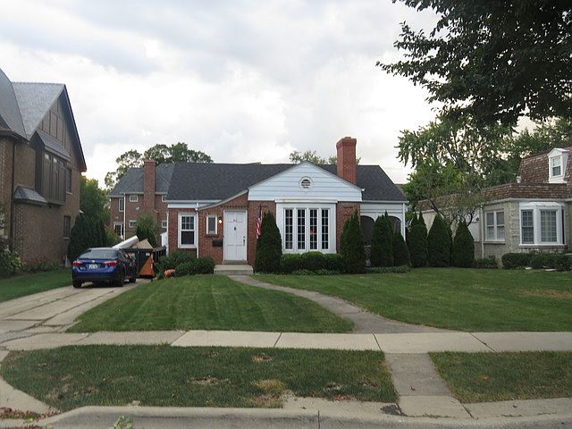 1st image of 412 S Cottage Hill Ave