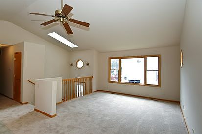 2nd image of 31 N Poplar Ave