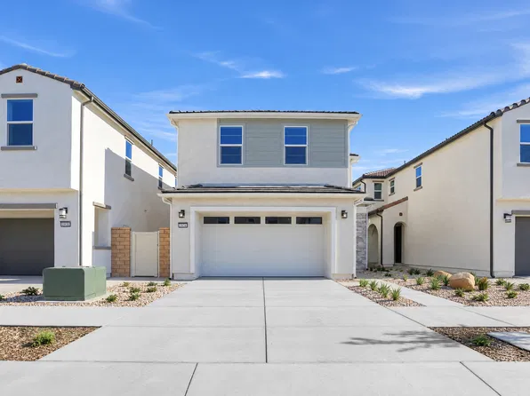 1994 Pyrenes Pl, Santa Paula, CA 93060