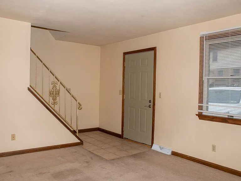 4023-29 Lancaster Rd — Photo 8