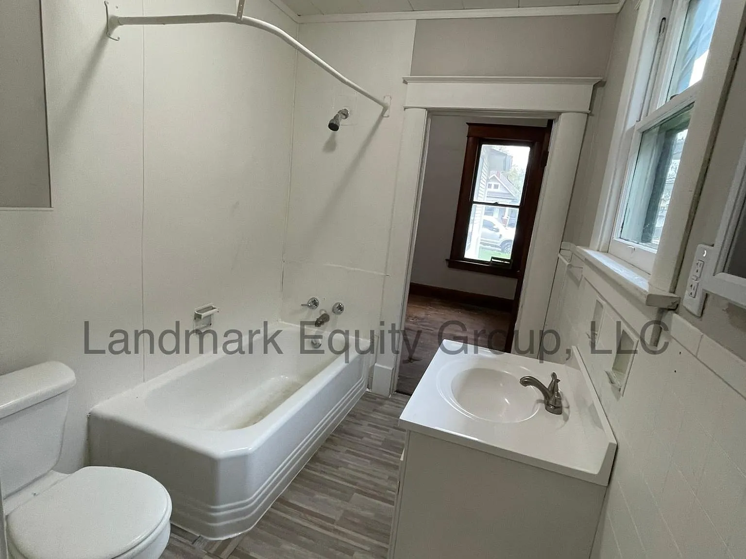 3 bed, 1248 sqft, $995 — Photo 3
