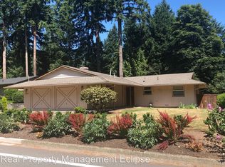 8908 171st Ave NE, Redmond, WA 98052