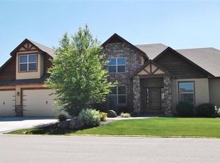 12229 N Pinewood River Ln, Star, ID 83669