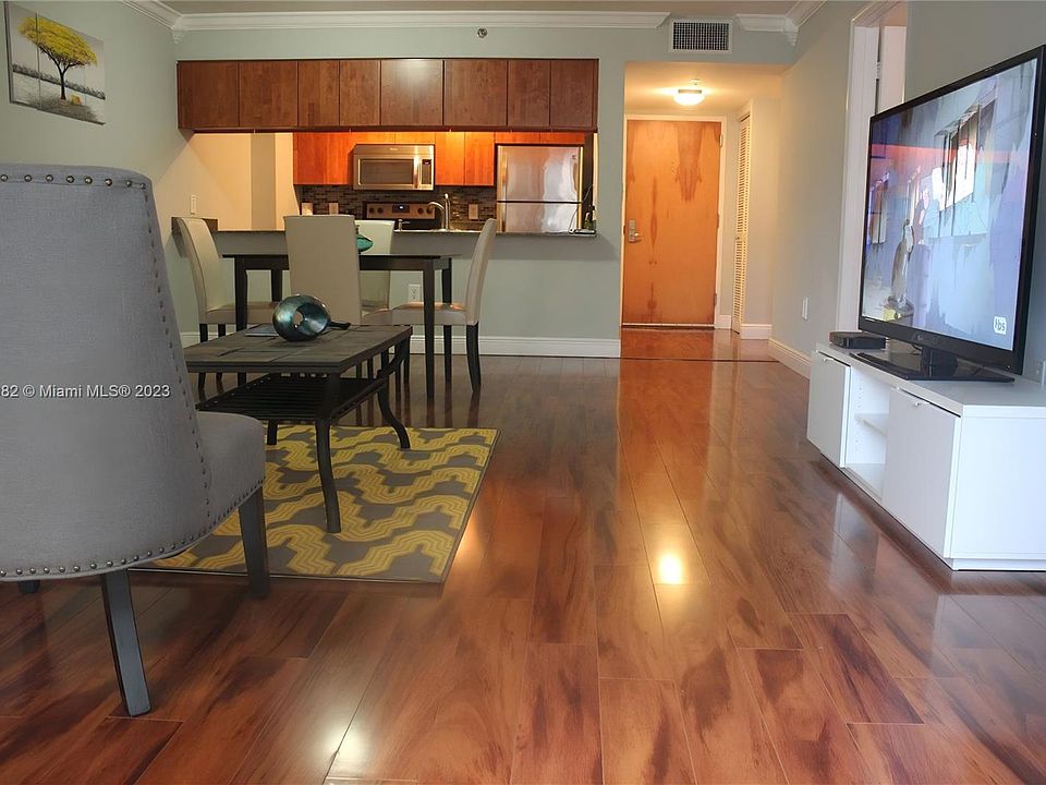 1st image of 1200 Brickell Bay Dr APT 2804