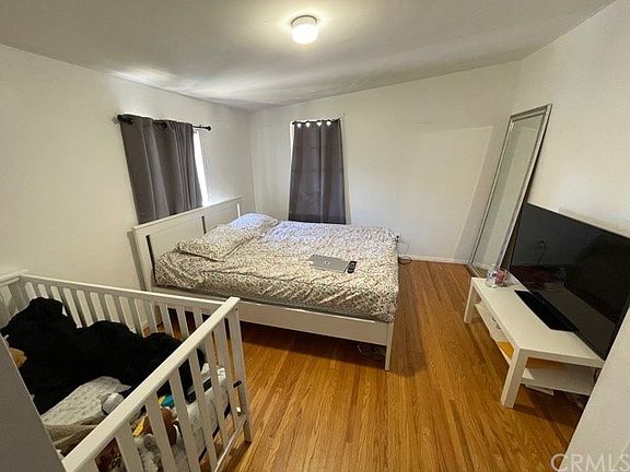 3rd image of 3510 E 57th St