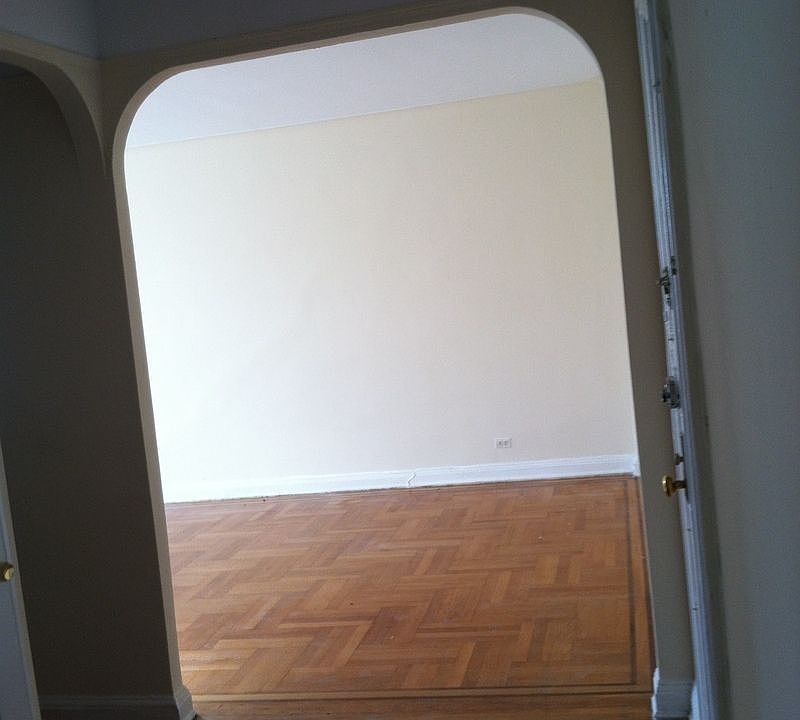 2nd image of 105 Lincoln Rd APT 6D