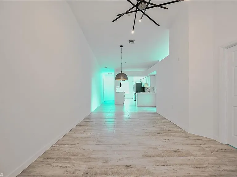 26700 Rosewood Pointe Dr #201 — Photo 27