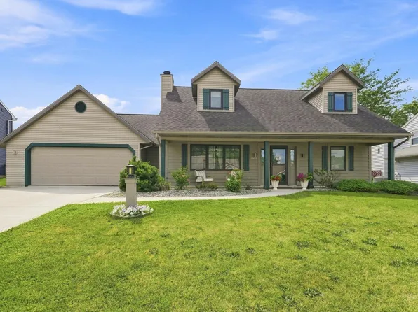 10015 Bentley Woods Dr, Fort Wayne, IN 46825