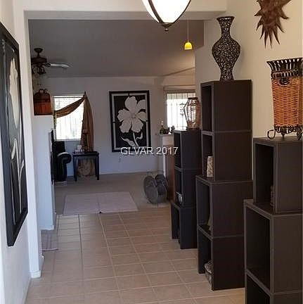 Inviting front entry.