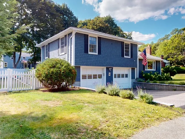 10 Glen Cir, Waltham, MA 02451