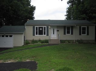 34 South St, Pawling, NY 12564