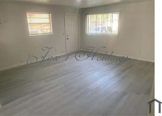 5638 Atlee Ave — Photo 9