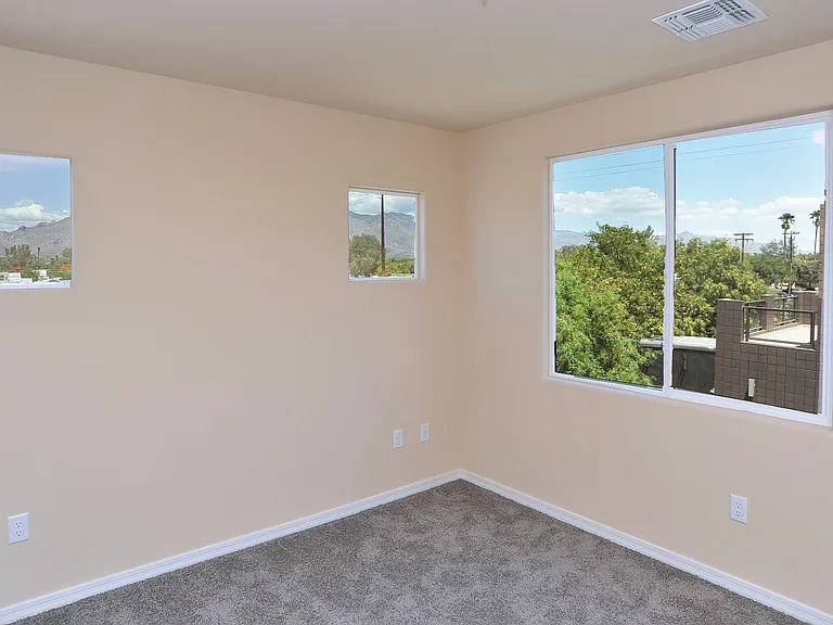 1218 E Blacklidge Dr #1101 — Photo 25