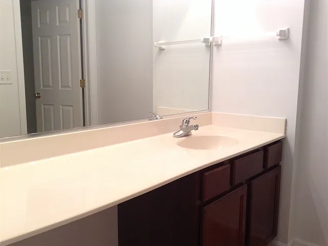 16458 Coventry Ln — Photo 16