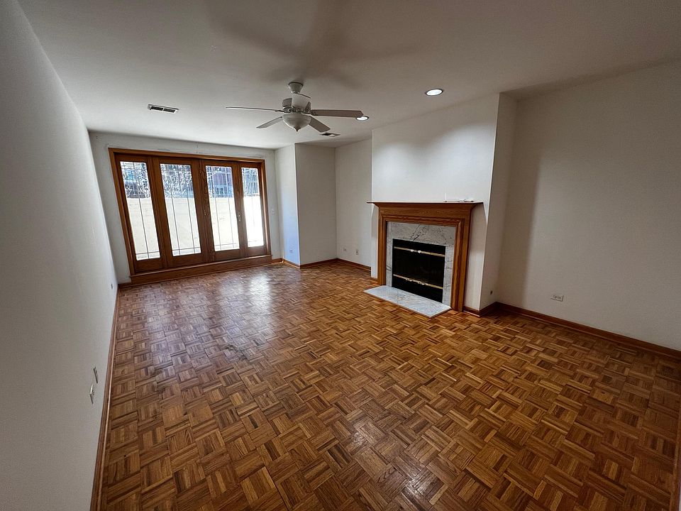 1st image of 4105 N Kenmore Ave
