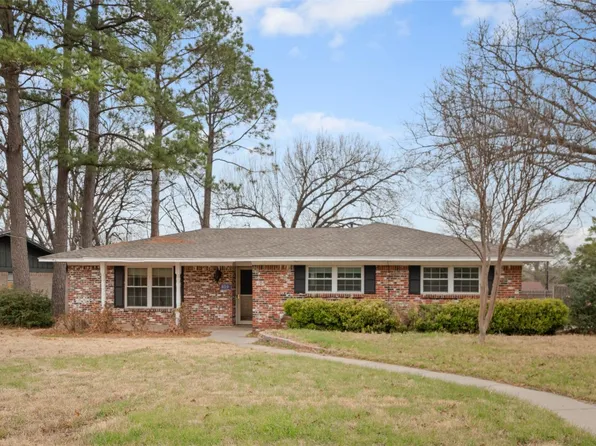 819 Bluebonnet Pl, Denton, TX 76209