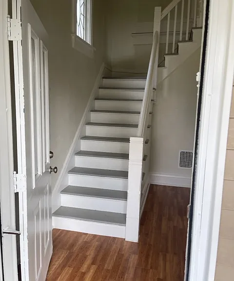 448 Weston Ave — Photo 3