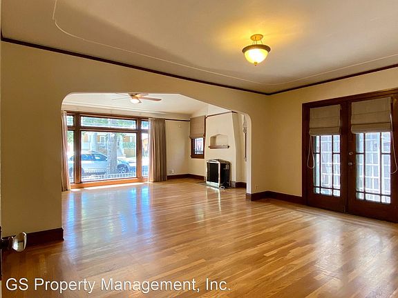 4th image of 1159 Park Ave