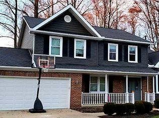 12685 Brockway Dr, Valley View, OH 44125